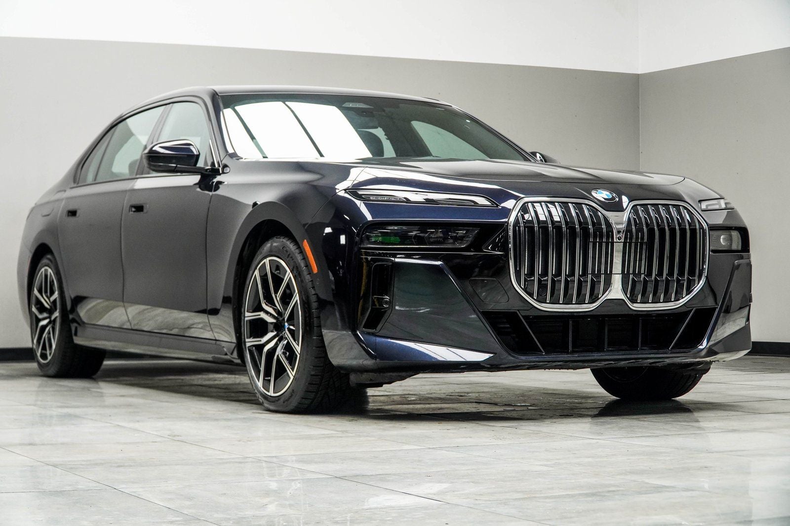2023 BMW 7 Series 760i xDrive