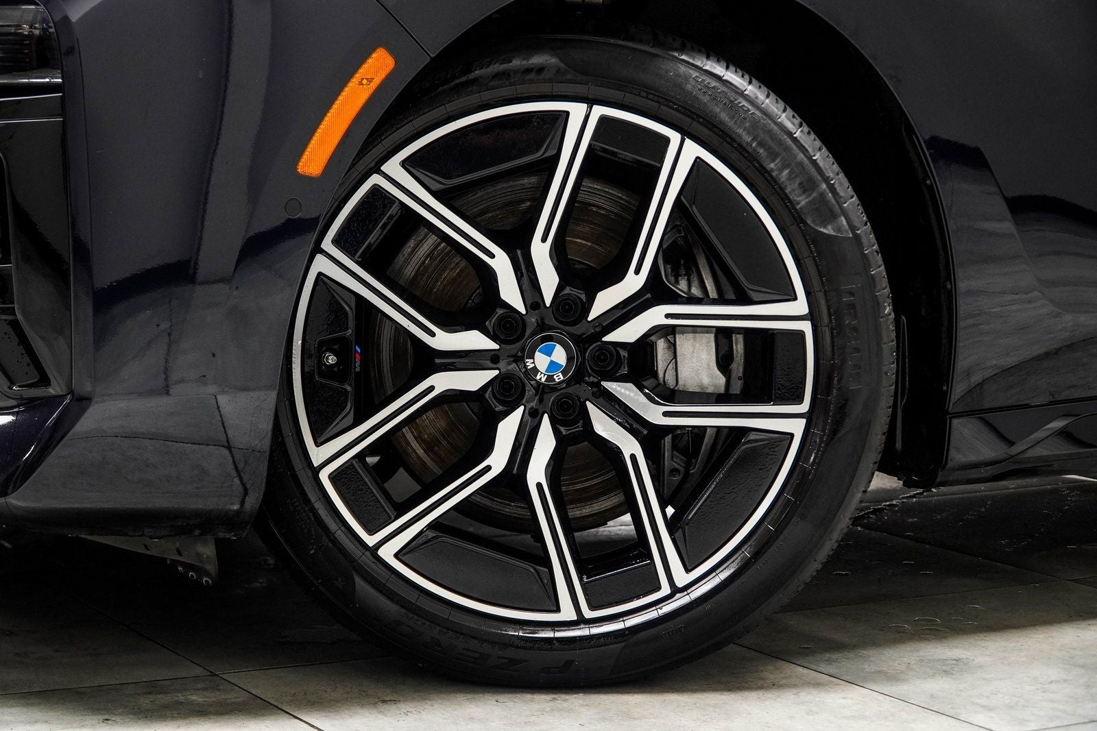 2023 BMW 7 Series 760i xDrive