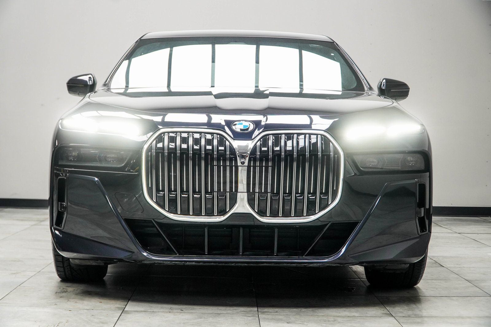 2023 BMW 7 Series 760i xDrive