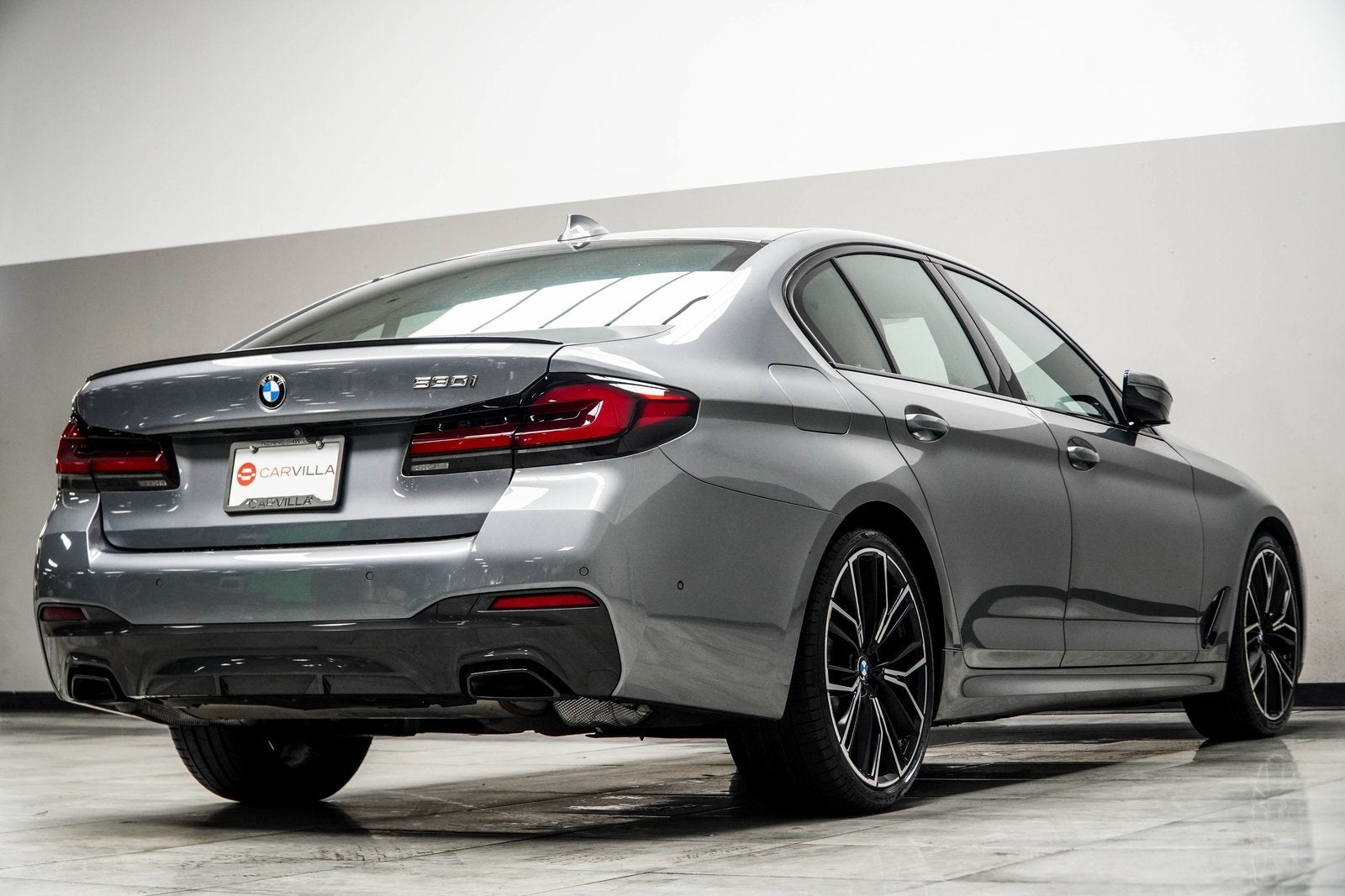 2023 BMW 5 Series 530i