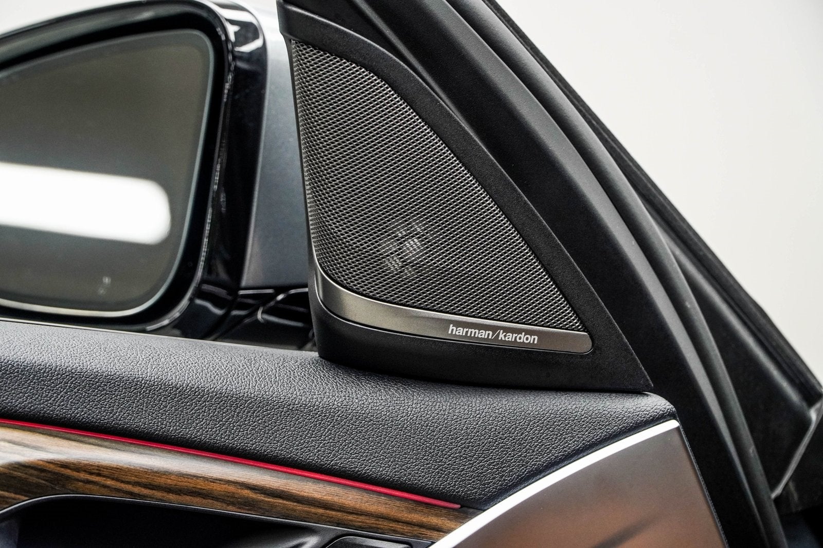 2023 BMW 5 Series 530i