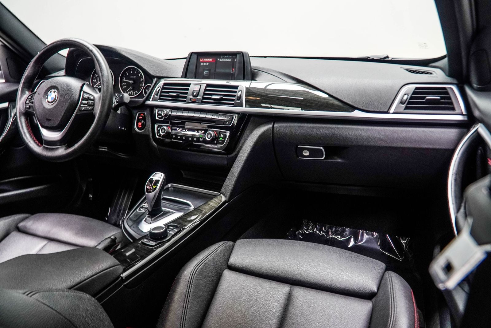 2018 BMW 3 Series 330i xDrive
