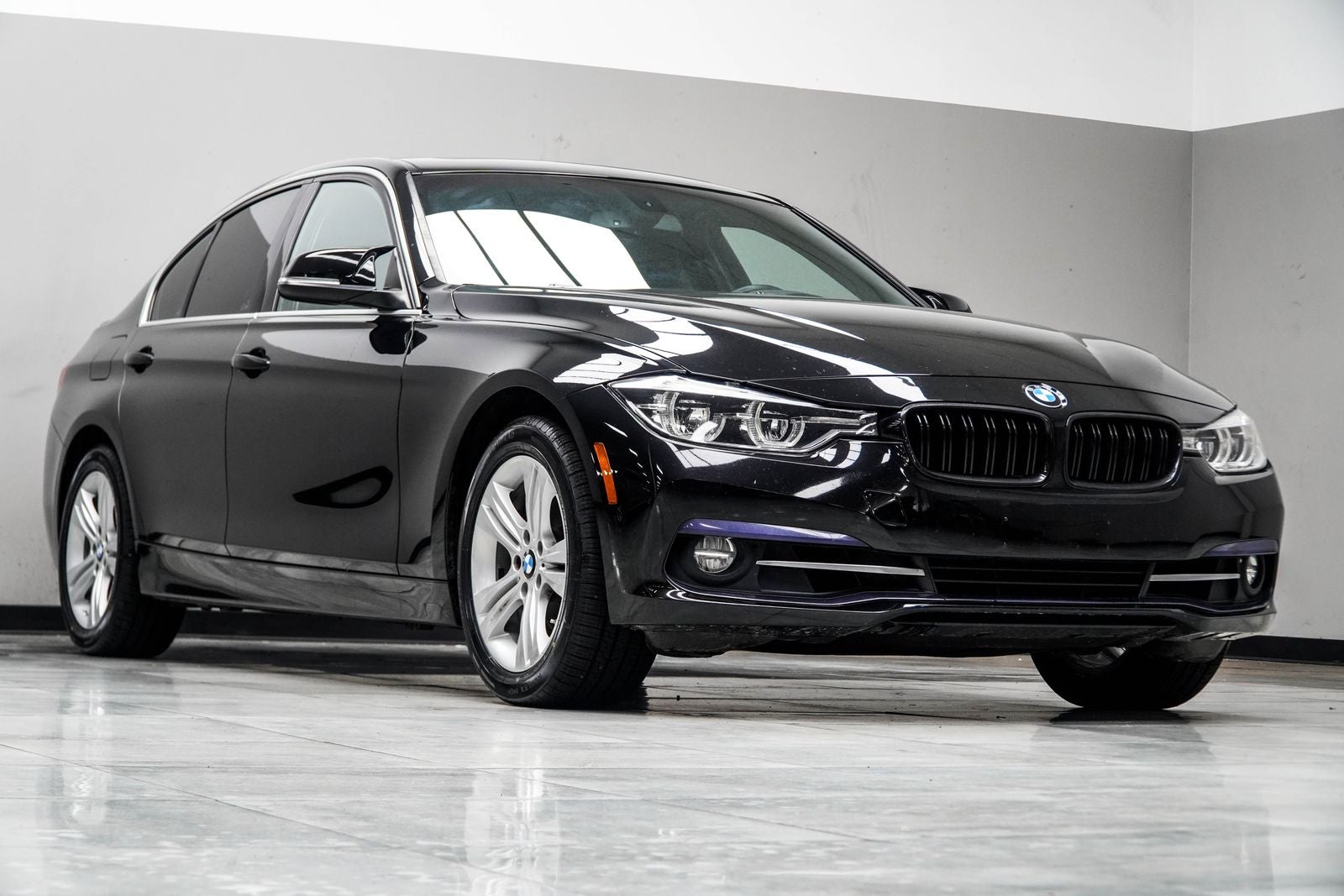 2018 BMW 3 Series 330i xDrive