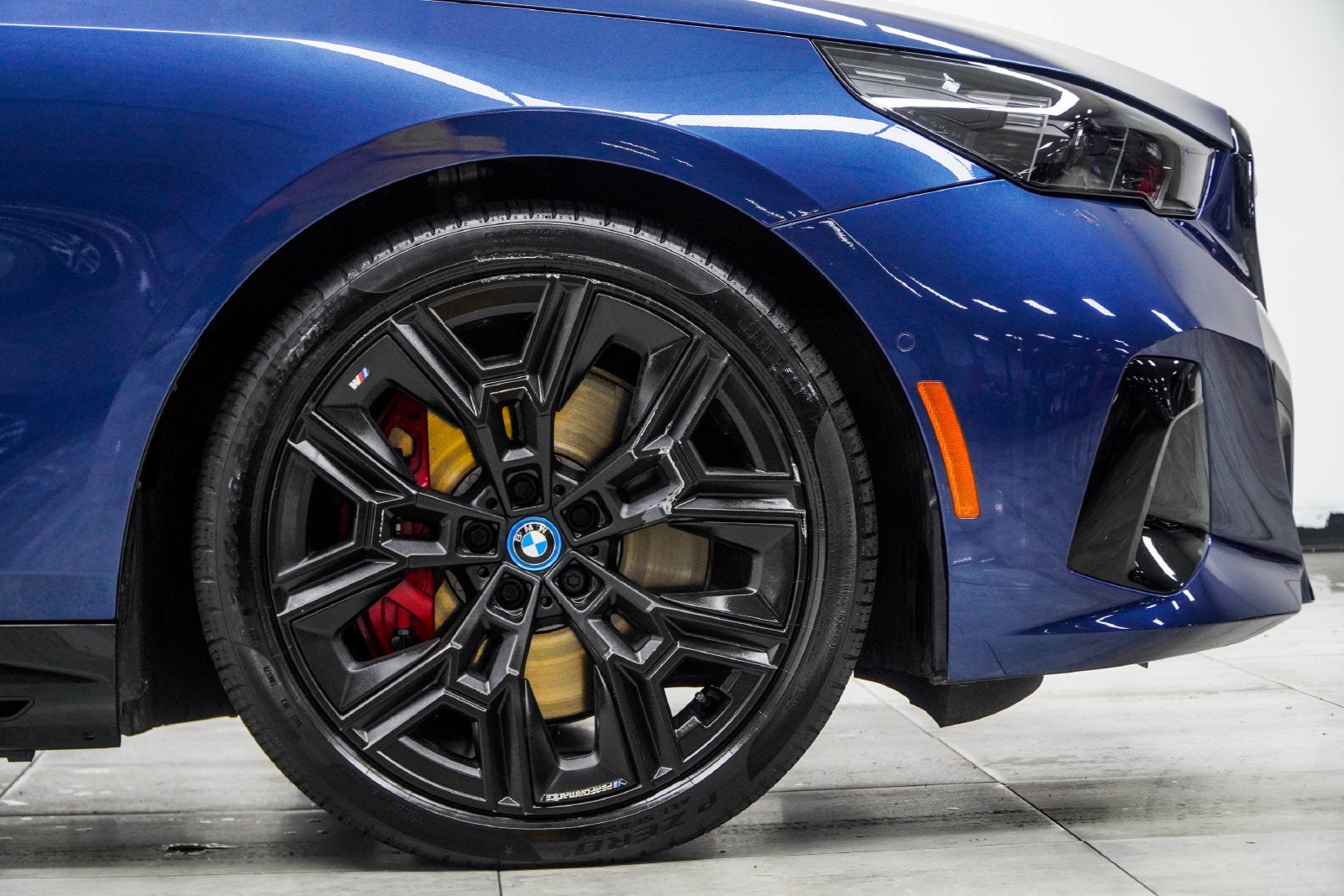 2024 BMW i5 M60