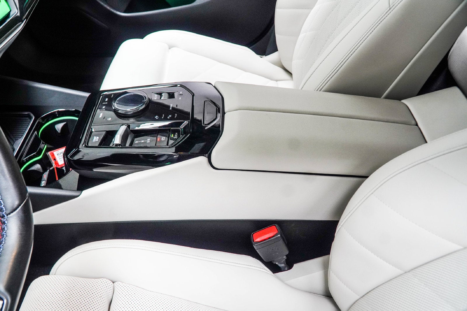 2024 BMW i5 M60