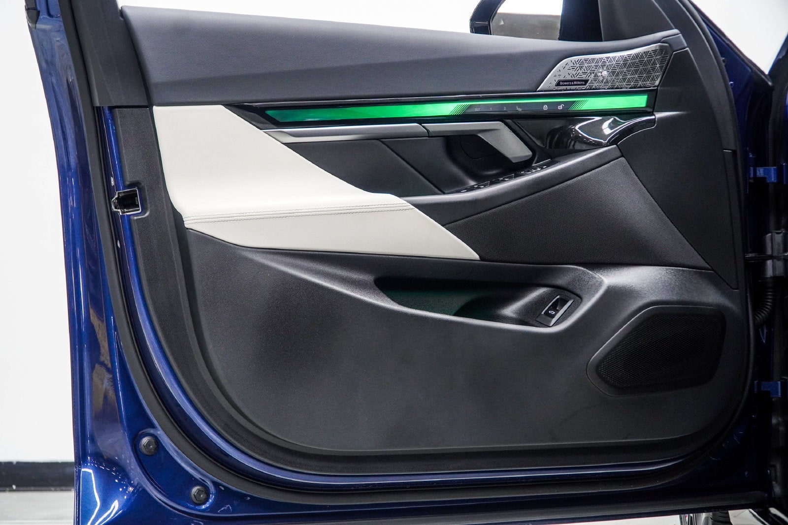 2024 BMW i5 M60