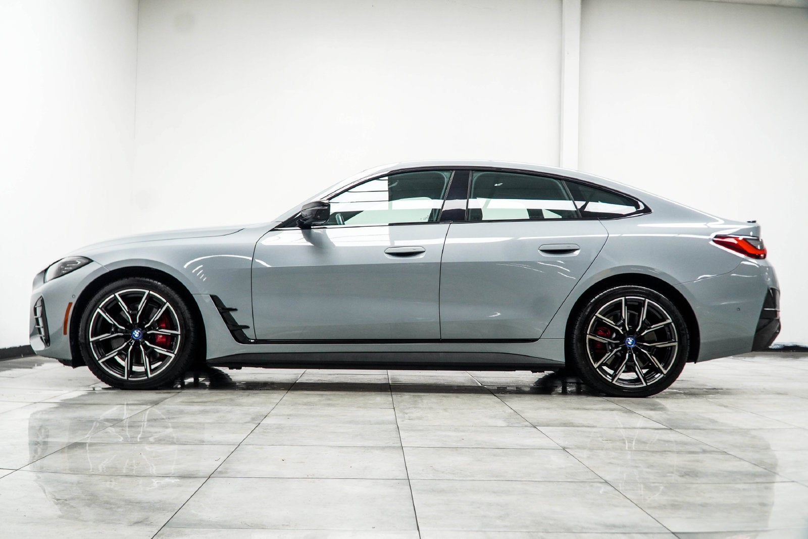 2023 BMW i4 eDrive40