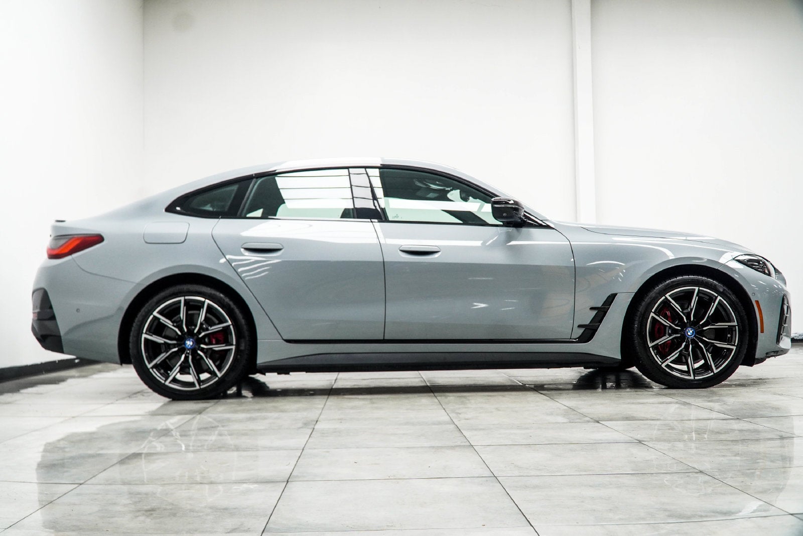 2023 BMW i4 eDrive40