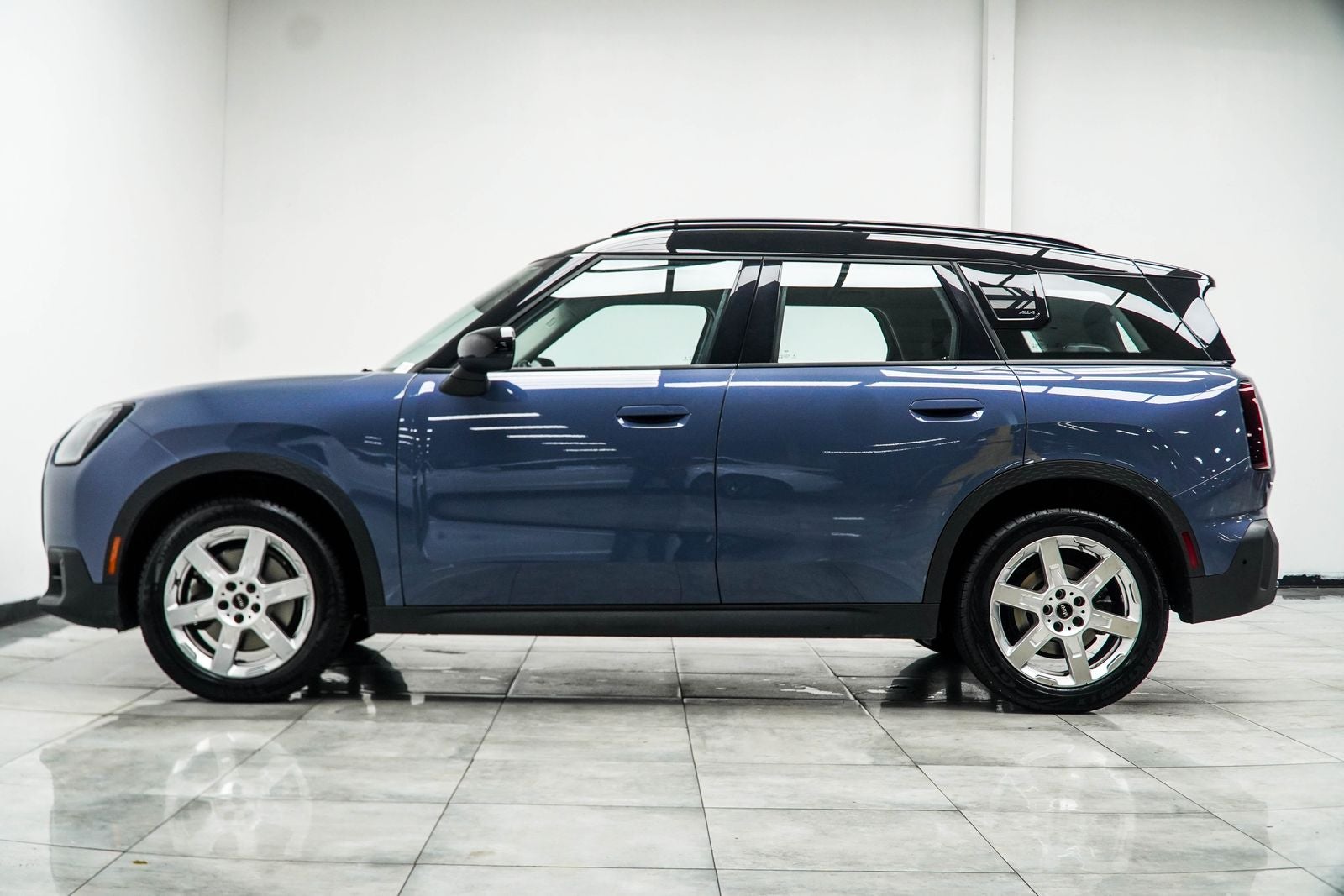 2025 MINI Cooper S Countryman Signature Plus