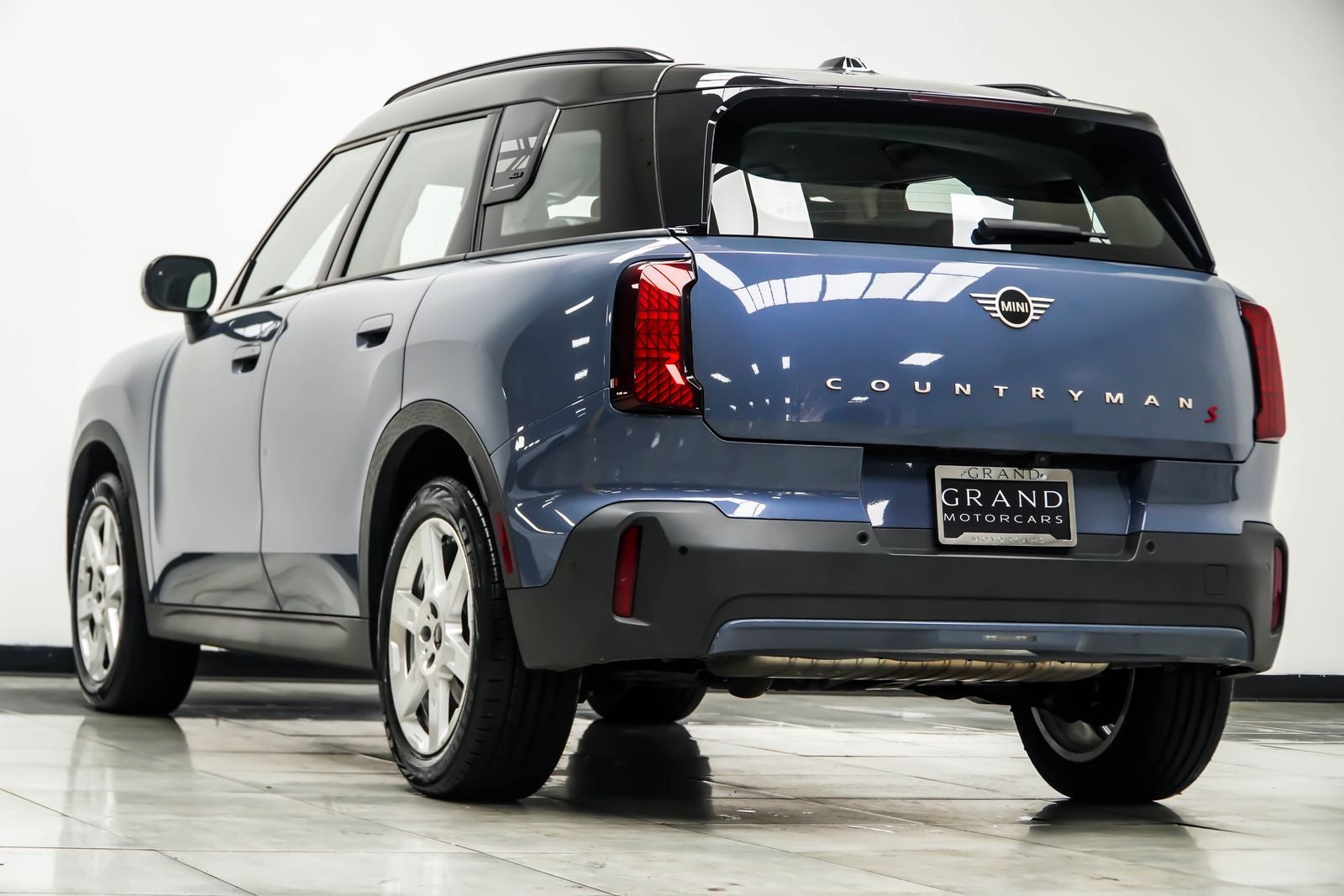 2025 MINI Cooper S Countryman Signature Plus