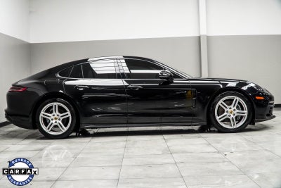 2018 Porsche Panamera Base