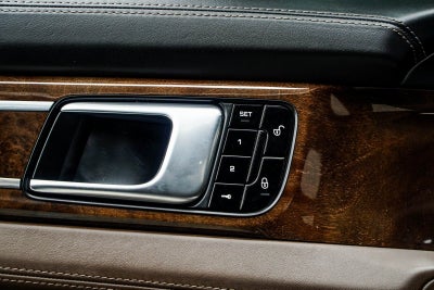 2017 Porsche Panamera Turbo