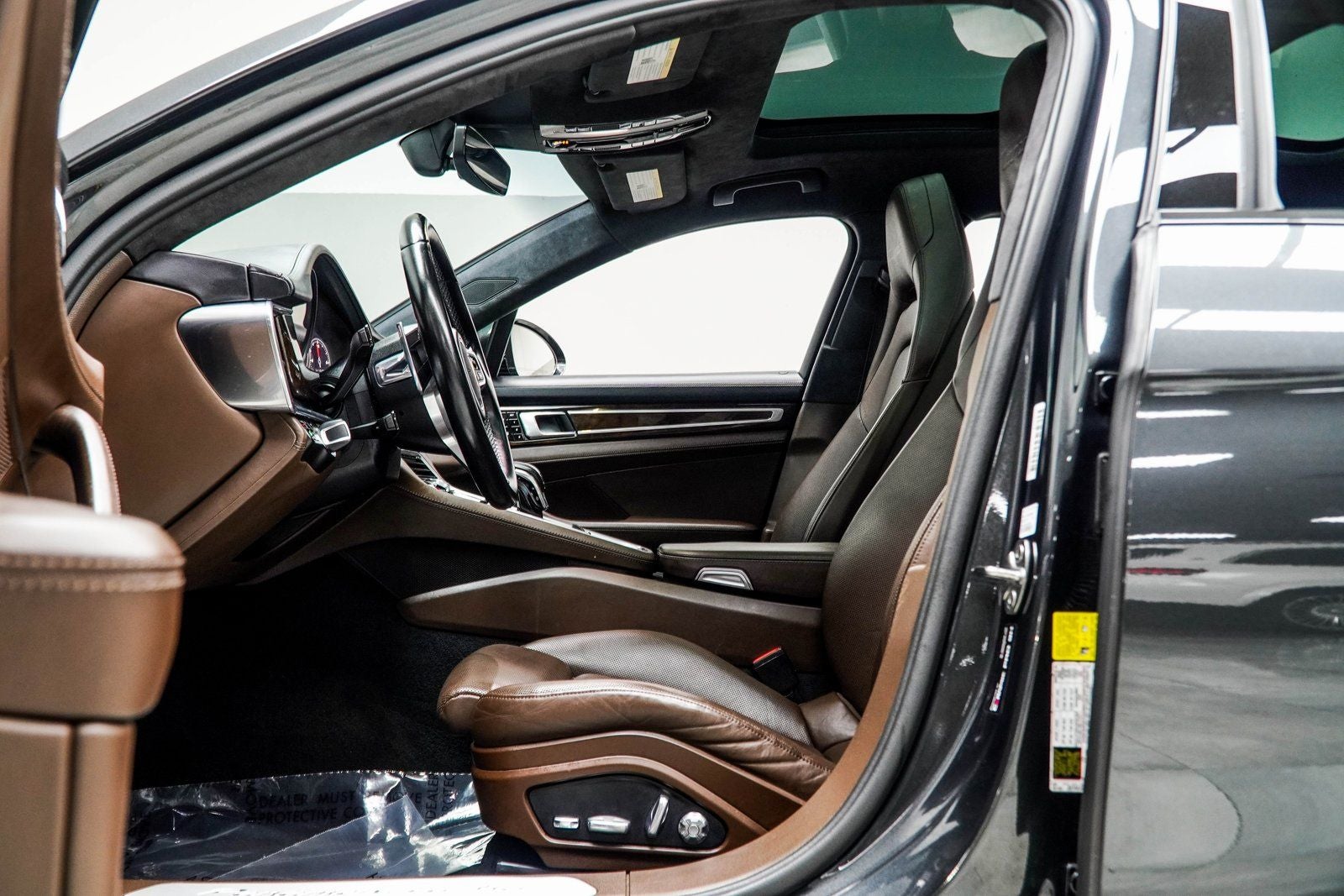 2017 Porsche Panamera Turbo