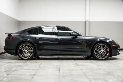 2017 Porsche Panamera Turbo