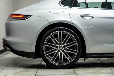 2021 Porsche Panamera 4
