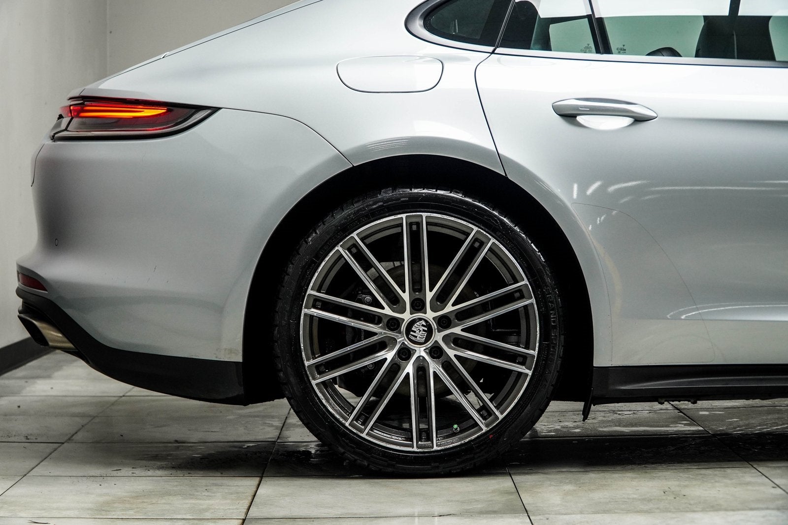 2021 Porsche Panamera 4