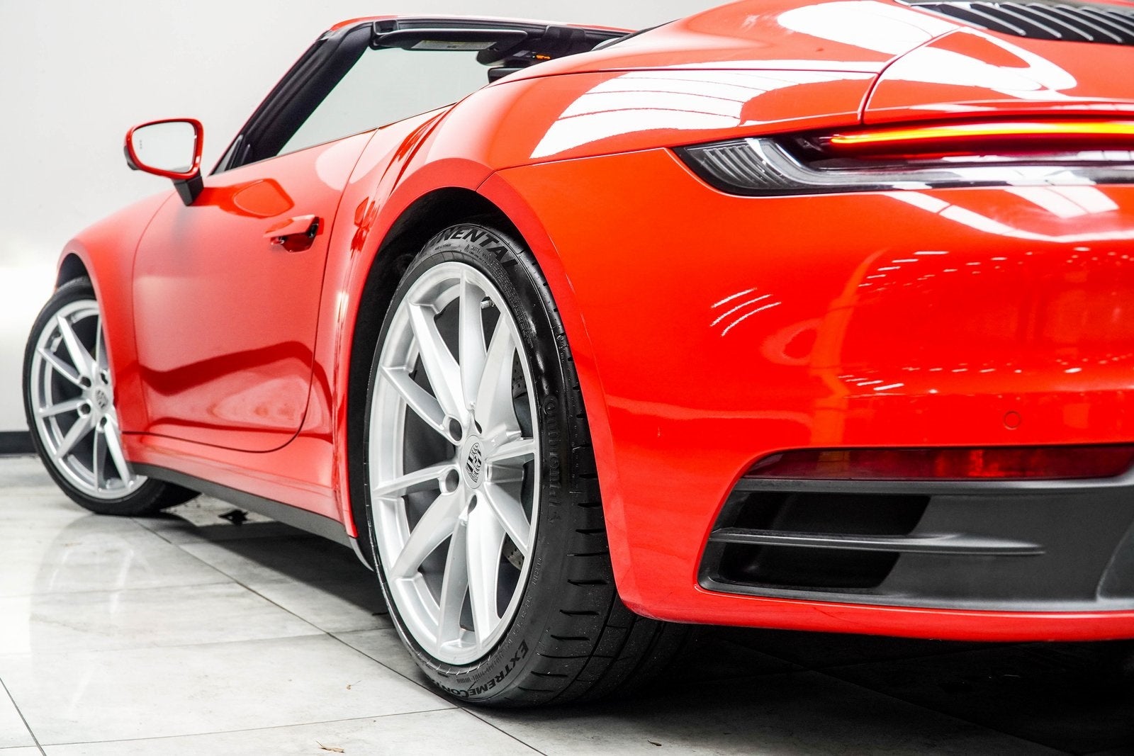 2022 Porsche 911 Carrera