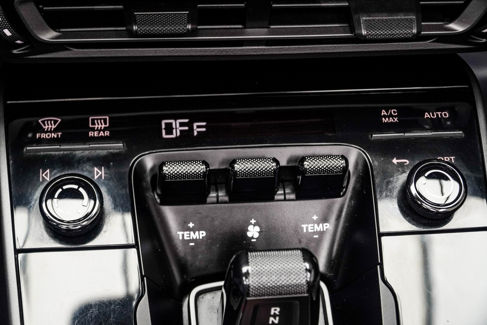 2022 Porsche 911 Carrera