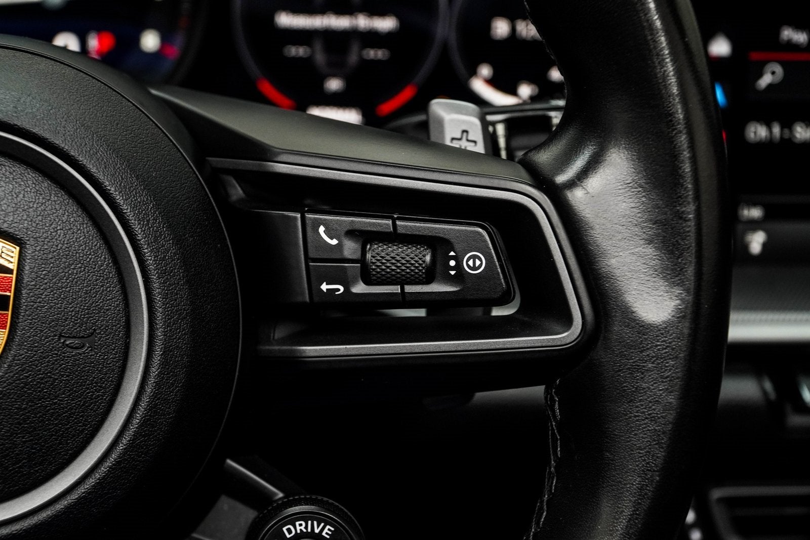 2022 Porsche 911 Carrera