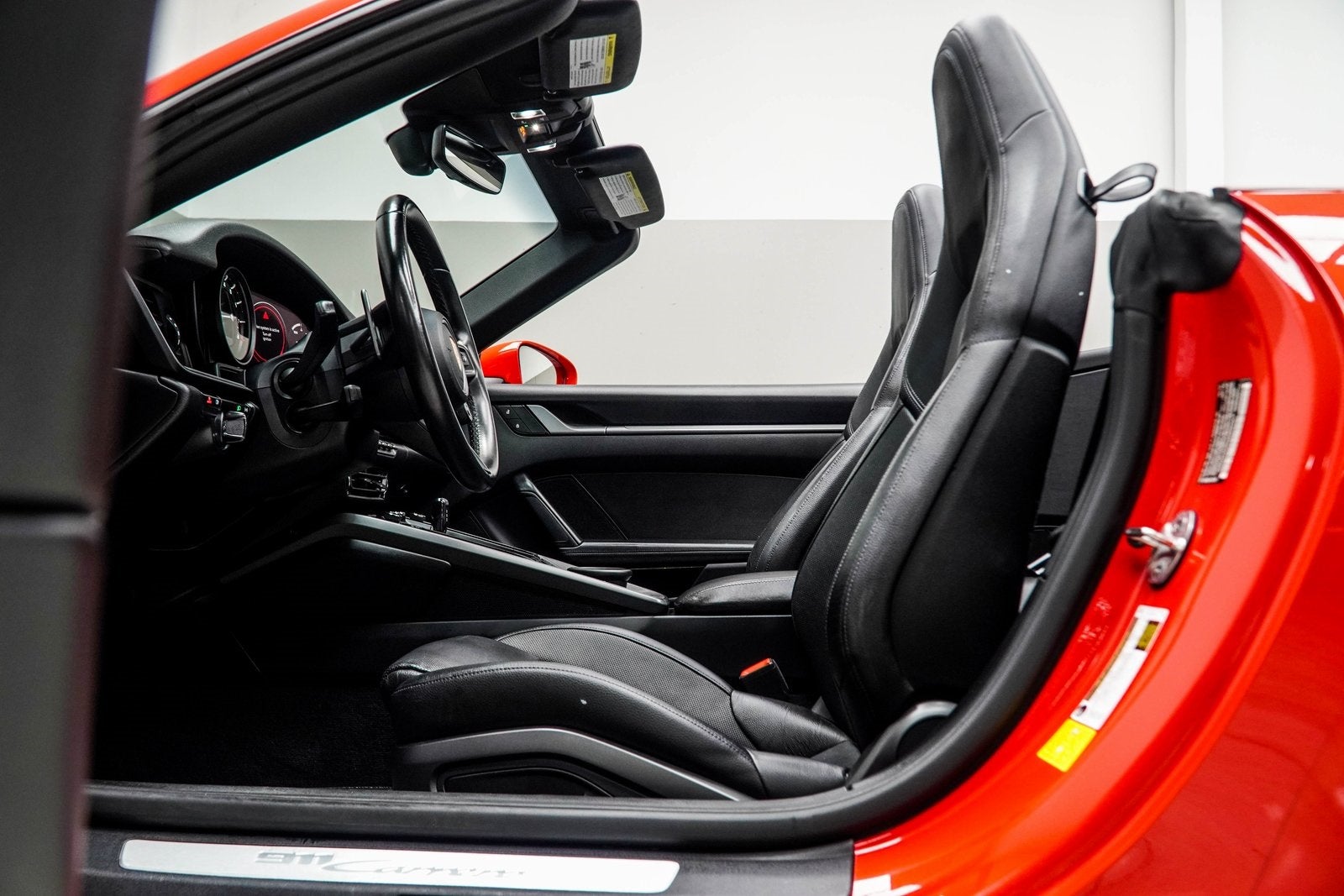 2022 Porsche 911 Carrera