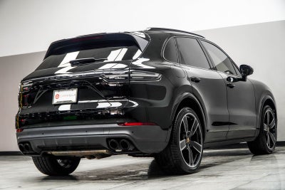 2023 Porsche Cayenne Platinum Edition