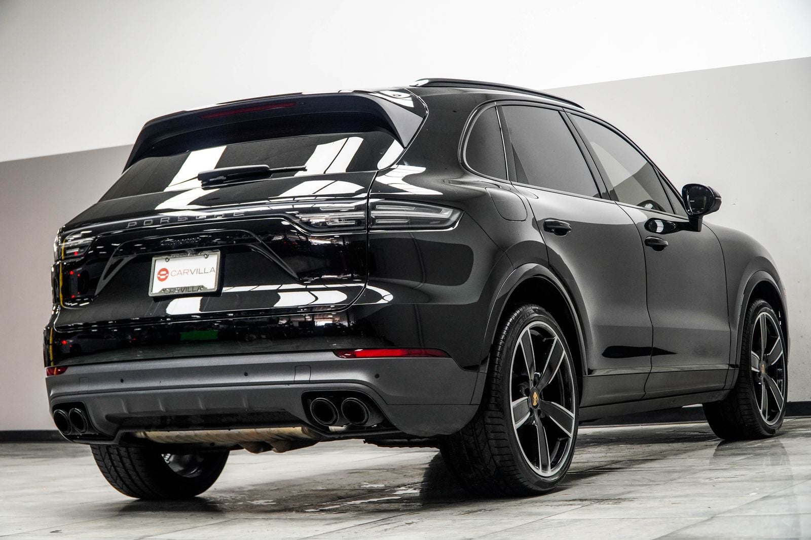 2023 Porsche Cayenne Platinum Edition