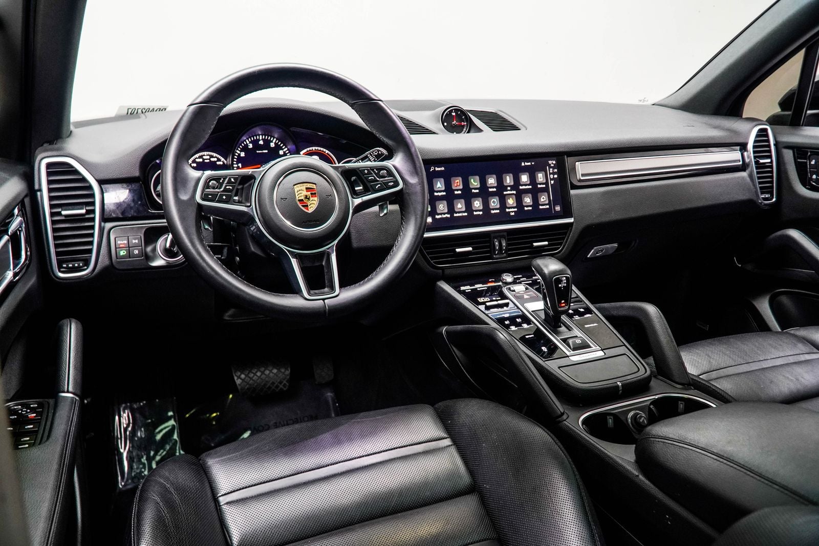 2023 Porsche Cayenne Platinum Edition