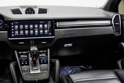 2023 Porsche Cayenne Platinum Edition