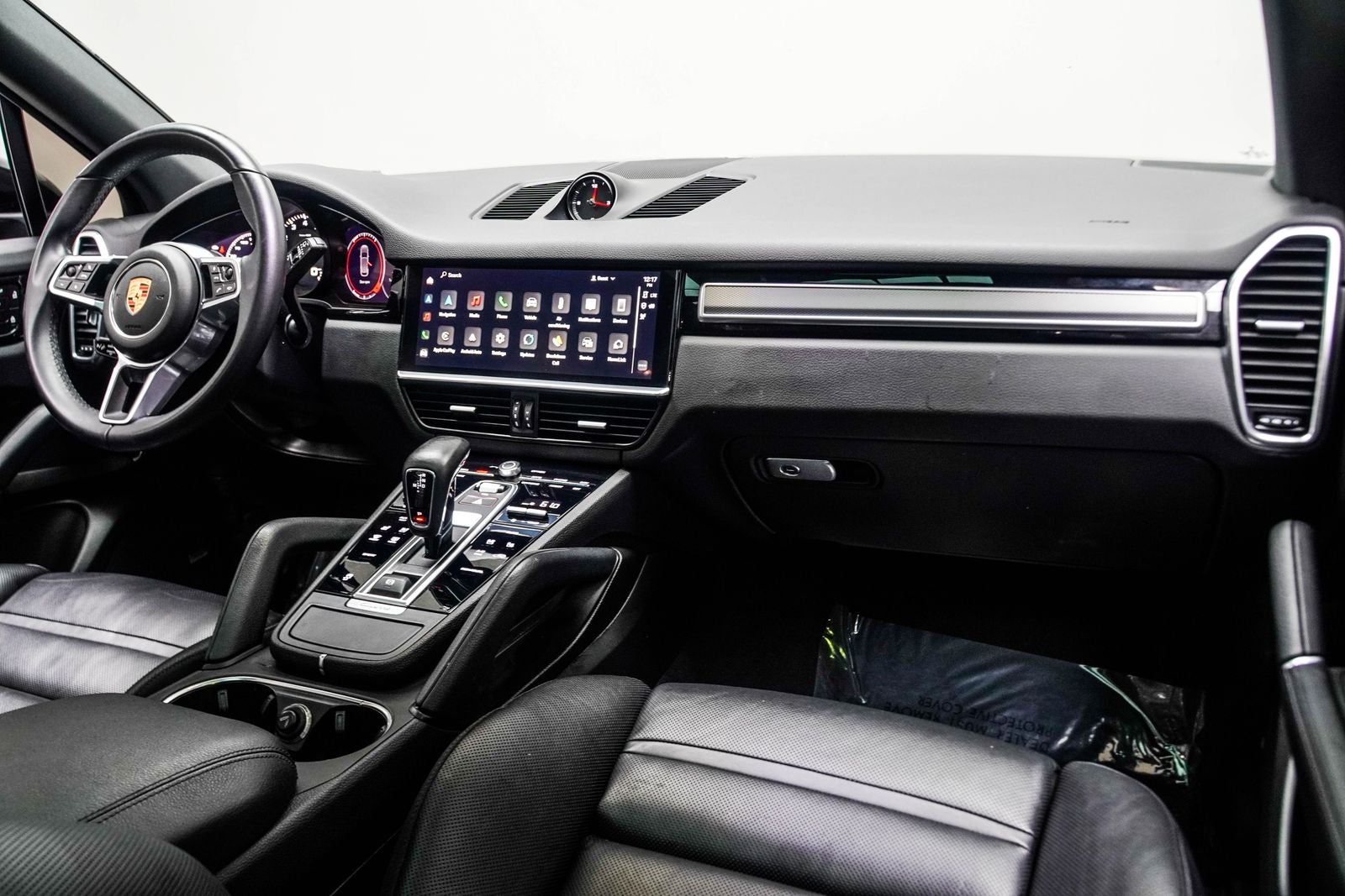 2023 Porsche Cayenne Platinum Edition