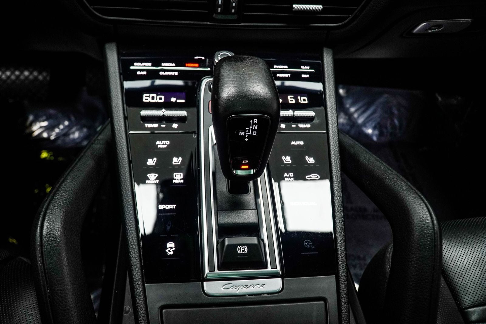 2023 Porsche Cayenne Platinum Edition