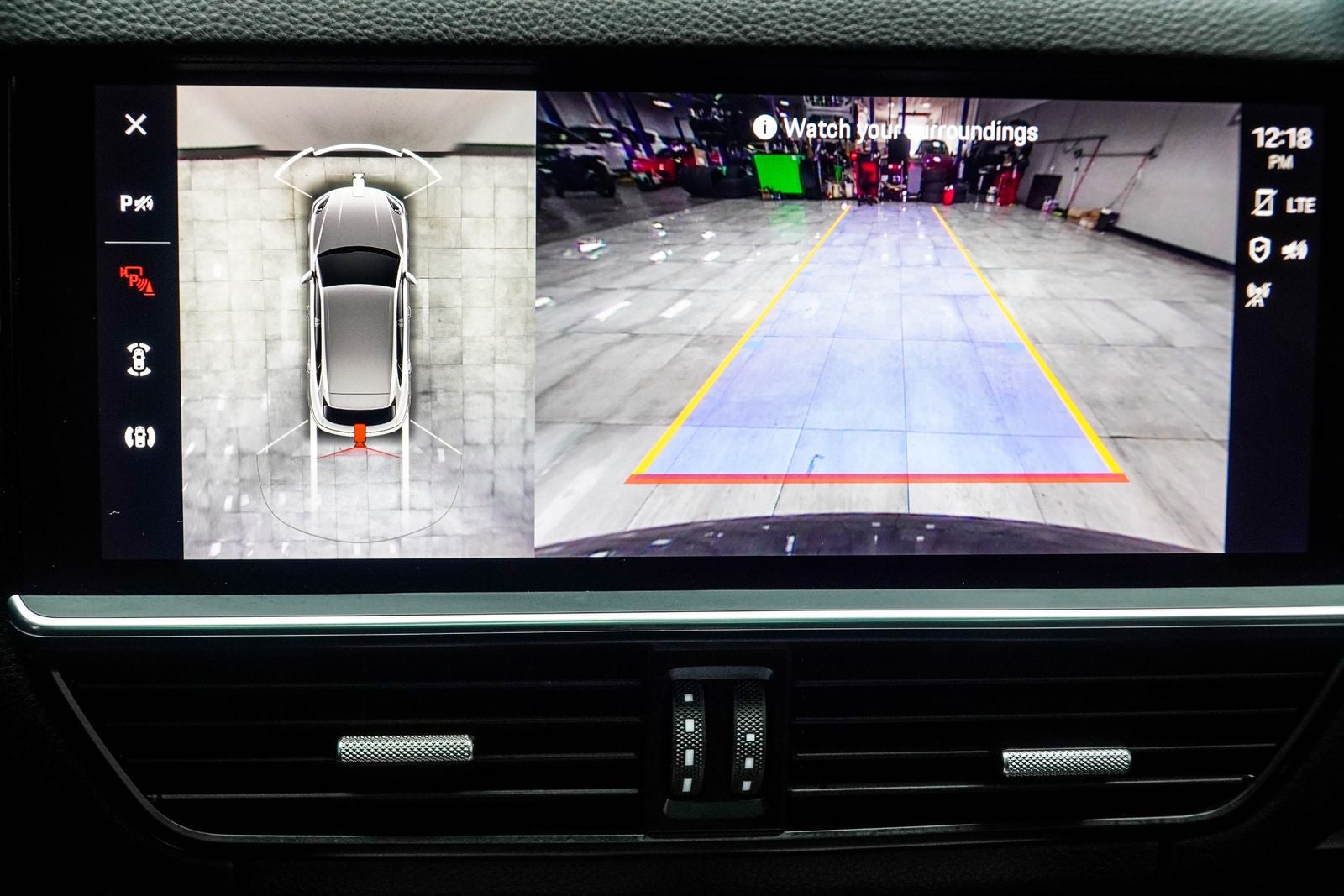 2023 Porsche Cayenne Platinum Edition