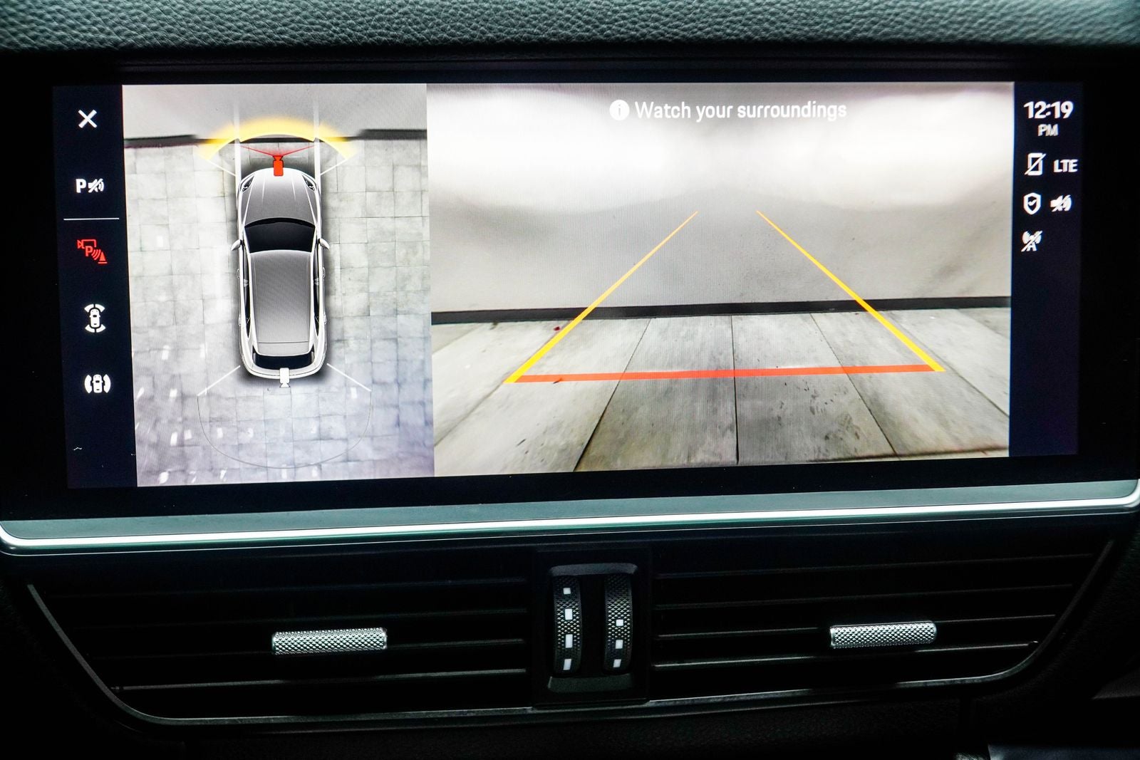 2023 Porsche Cayenne Platinum Edition