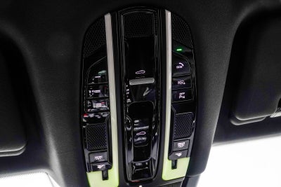 2023 Porsche Cayenne Platinum Edition