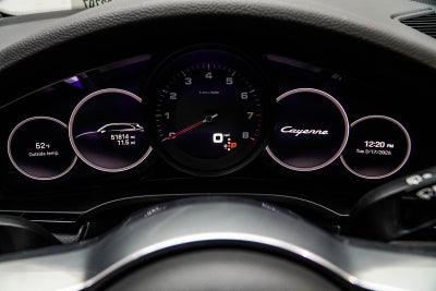 2023 Porsche Cayenne Platinum Edition