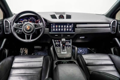 2023 Porsche Cayenne Platinum Edition