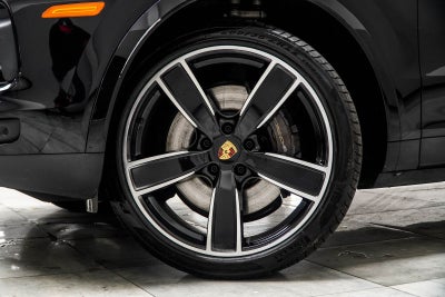 2023 Porsche Cayenne Platinum Edition