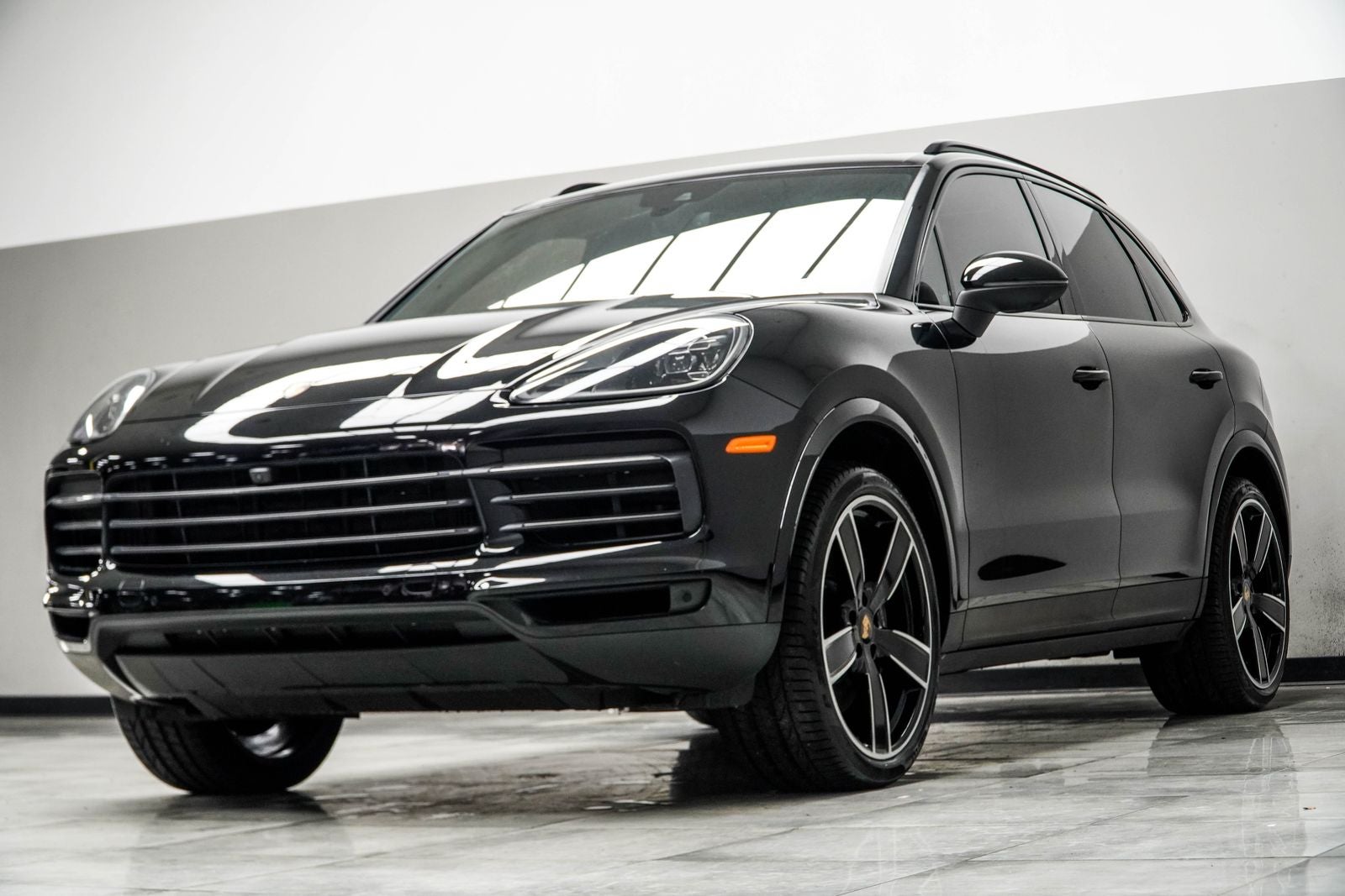 2023 Porsche Cayenne Platinum Edition