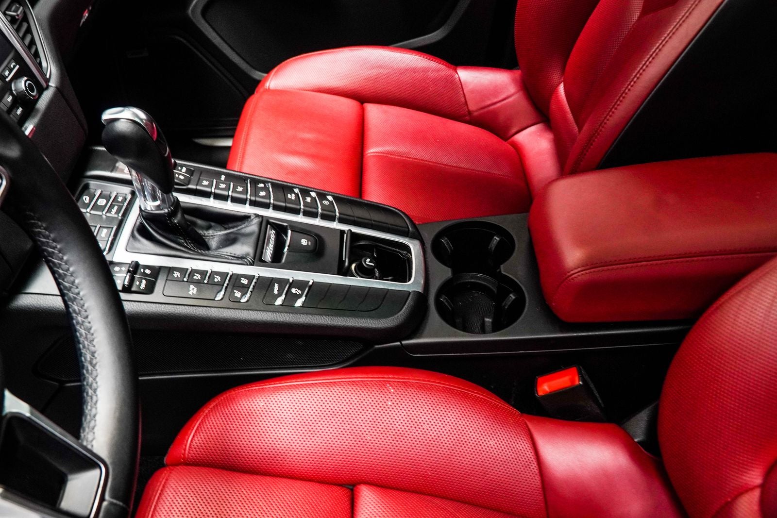 2018 Porsche Macan S