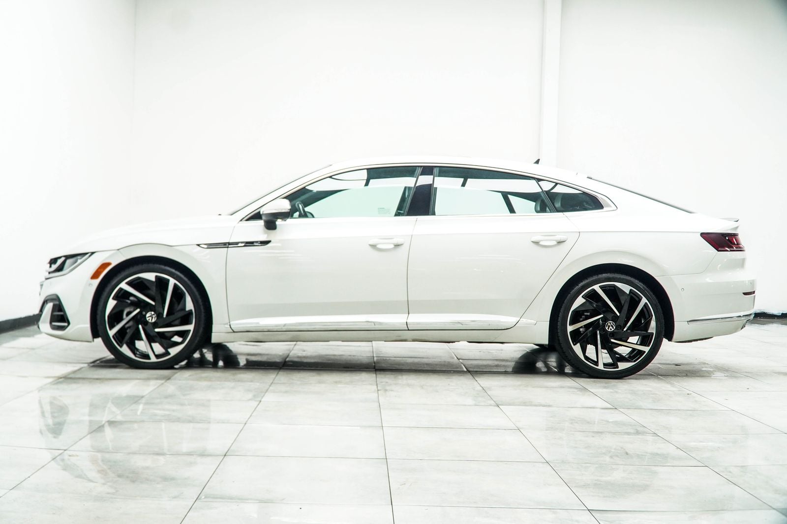 2023 Volkswagen Arteon 2.0T SEL Premium R-Line