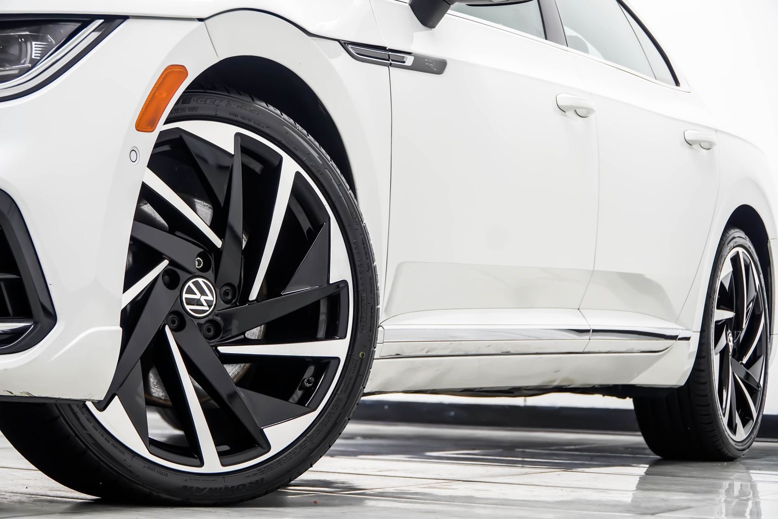 2023 Volkswagen Arteon 2.0T SEL Premium R-Line