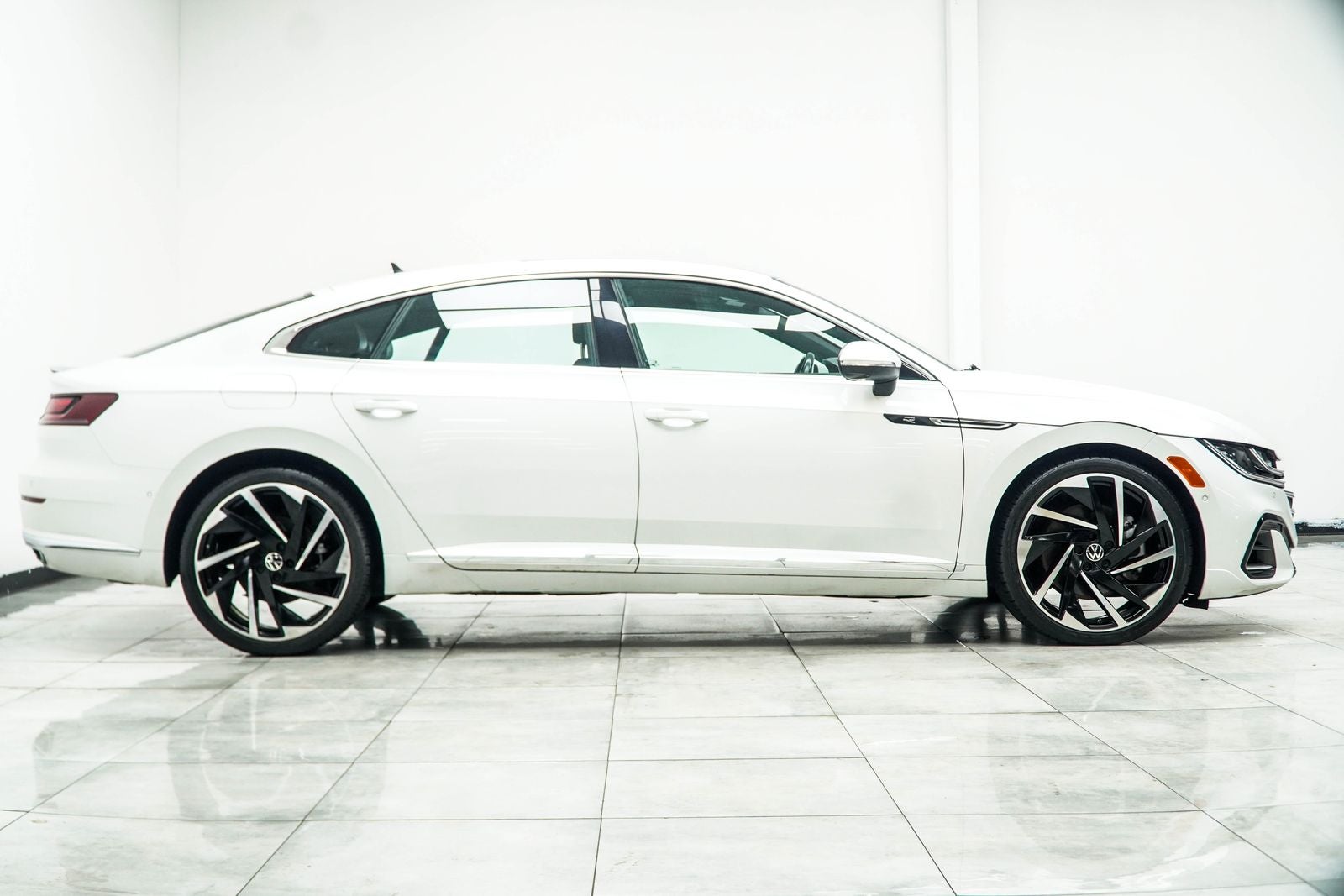 2023 Volkswagen Arteon 2.0T SEL Premium R-Line