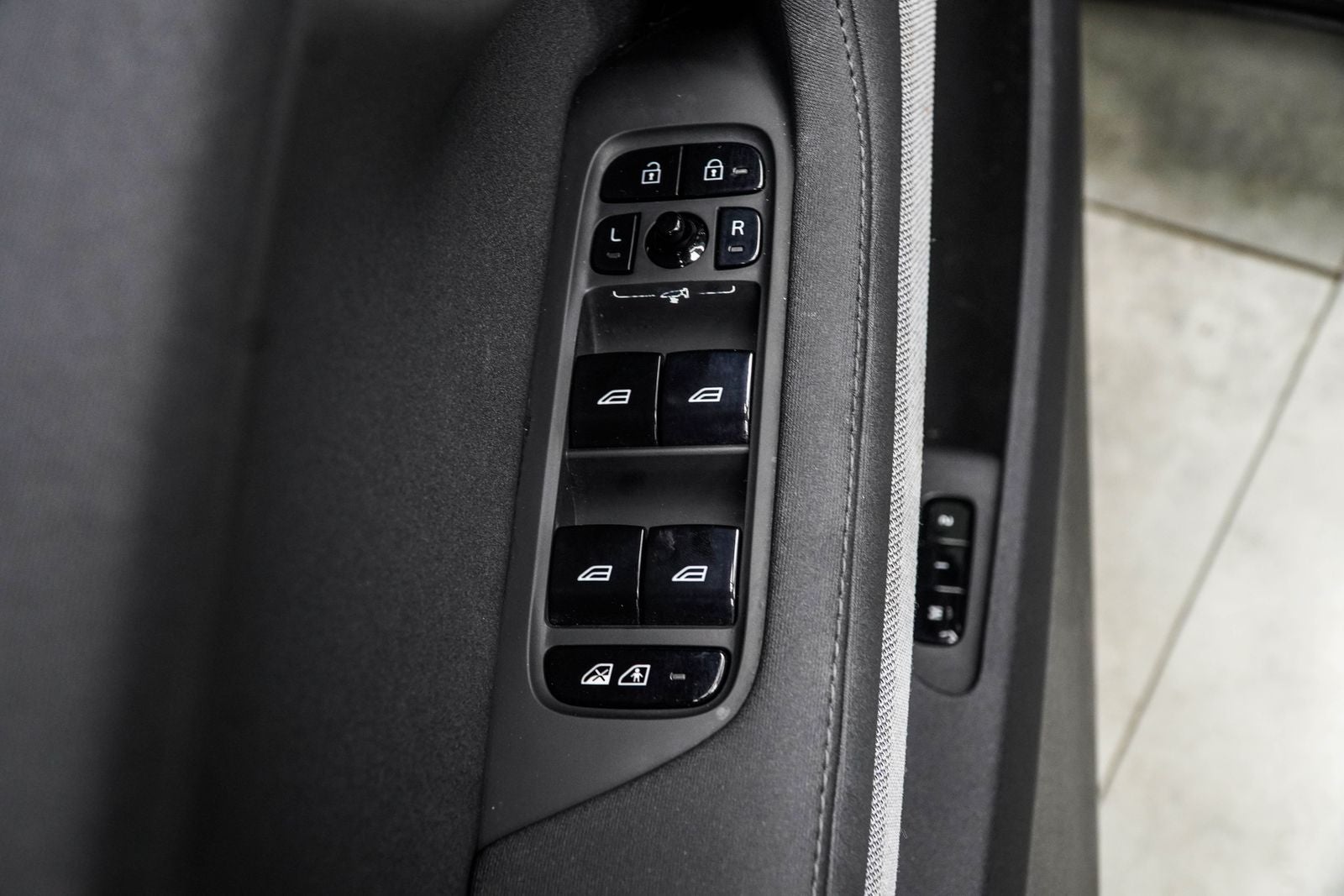 2023 Polestar 2 Long Range Dual Motor Performance Plus