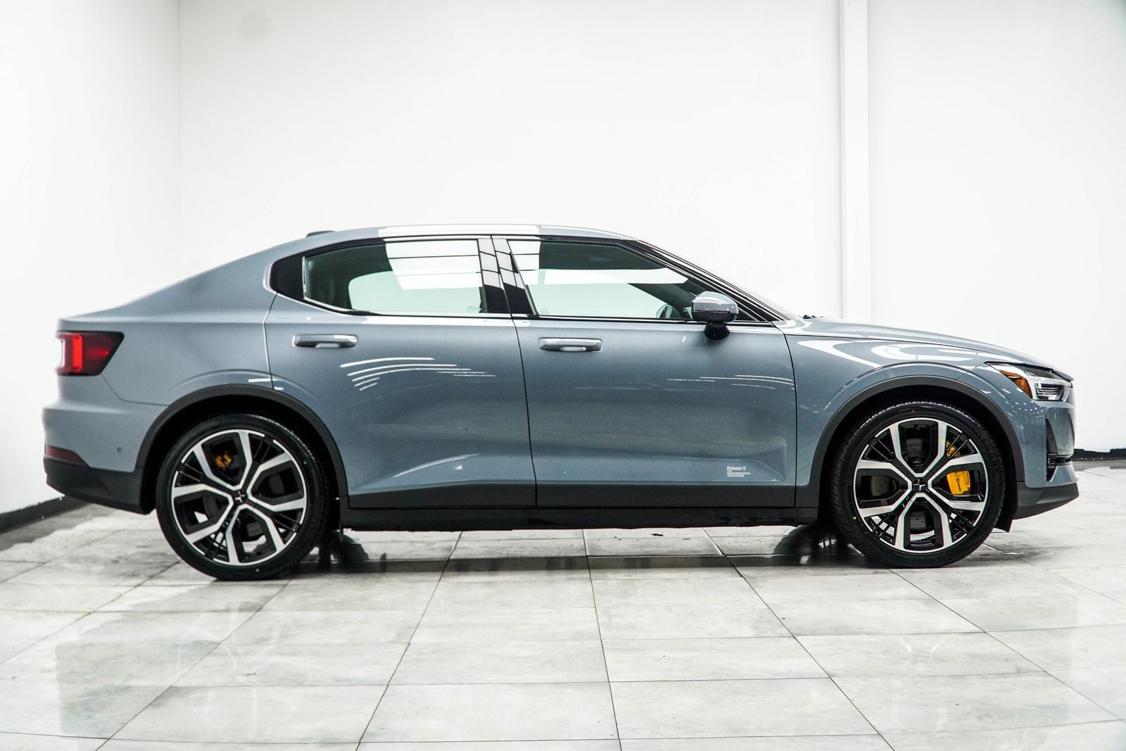 2023 Polestar 2 Long Range Dual Motor Performance Plus
