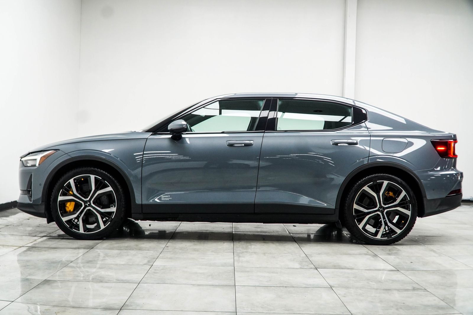 2023 Polestar 2 Long Range Dual Motor Performance Plus