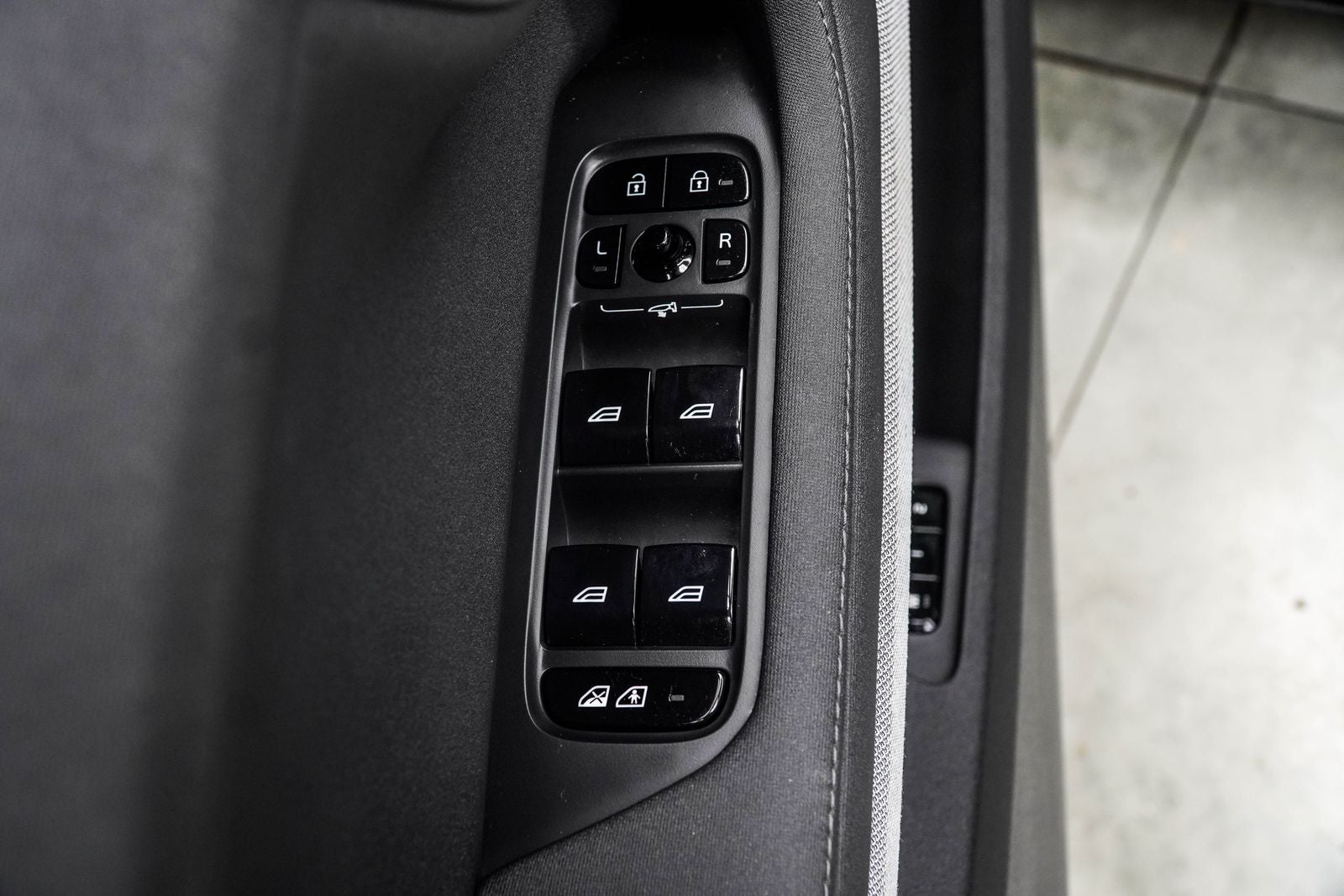 2023 Polestar 2 Long Range Dual Motor Performance Plus