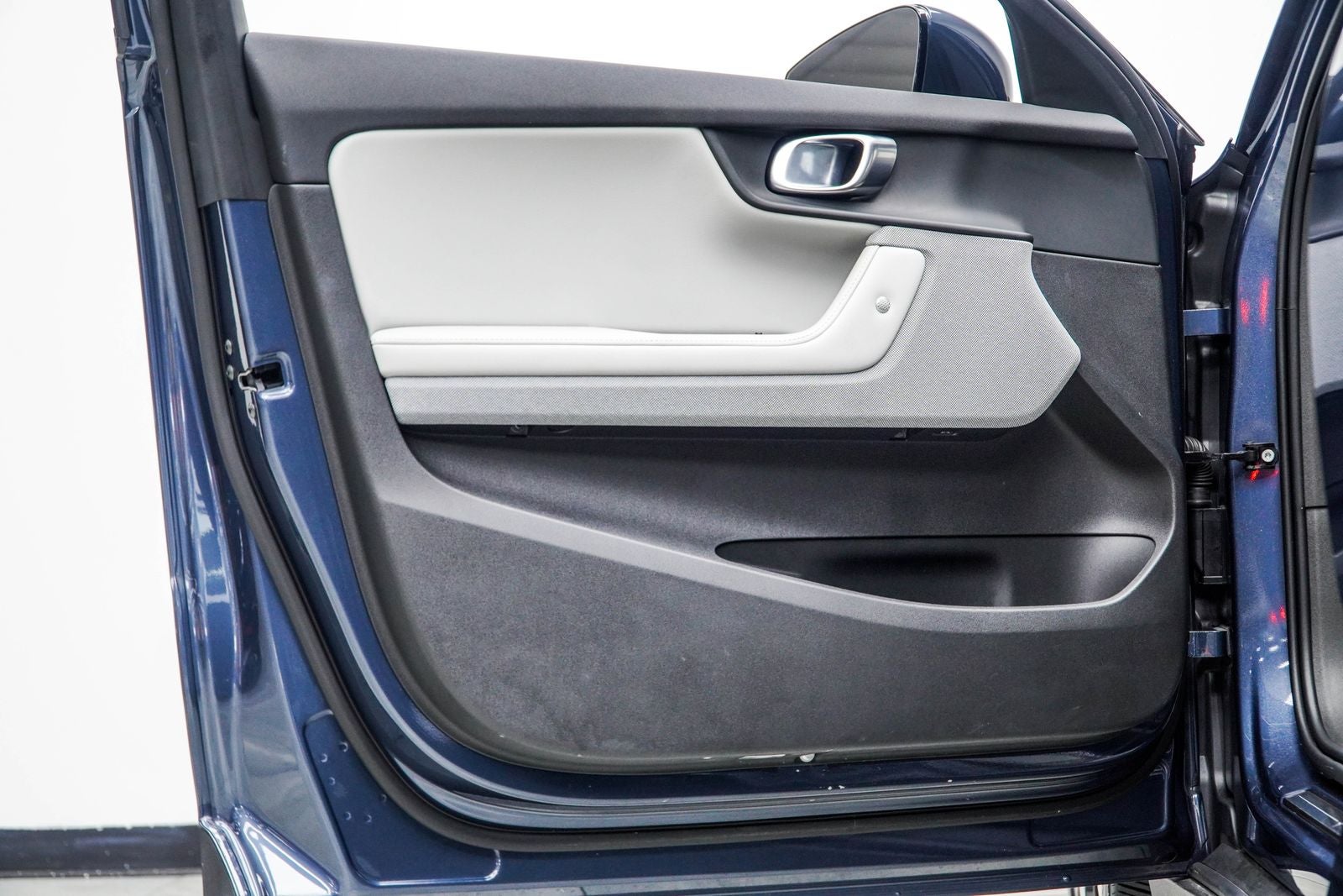 2023 Polestar 2 Long Range Dual Motor Performance Plus