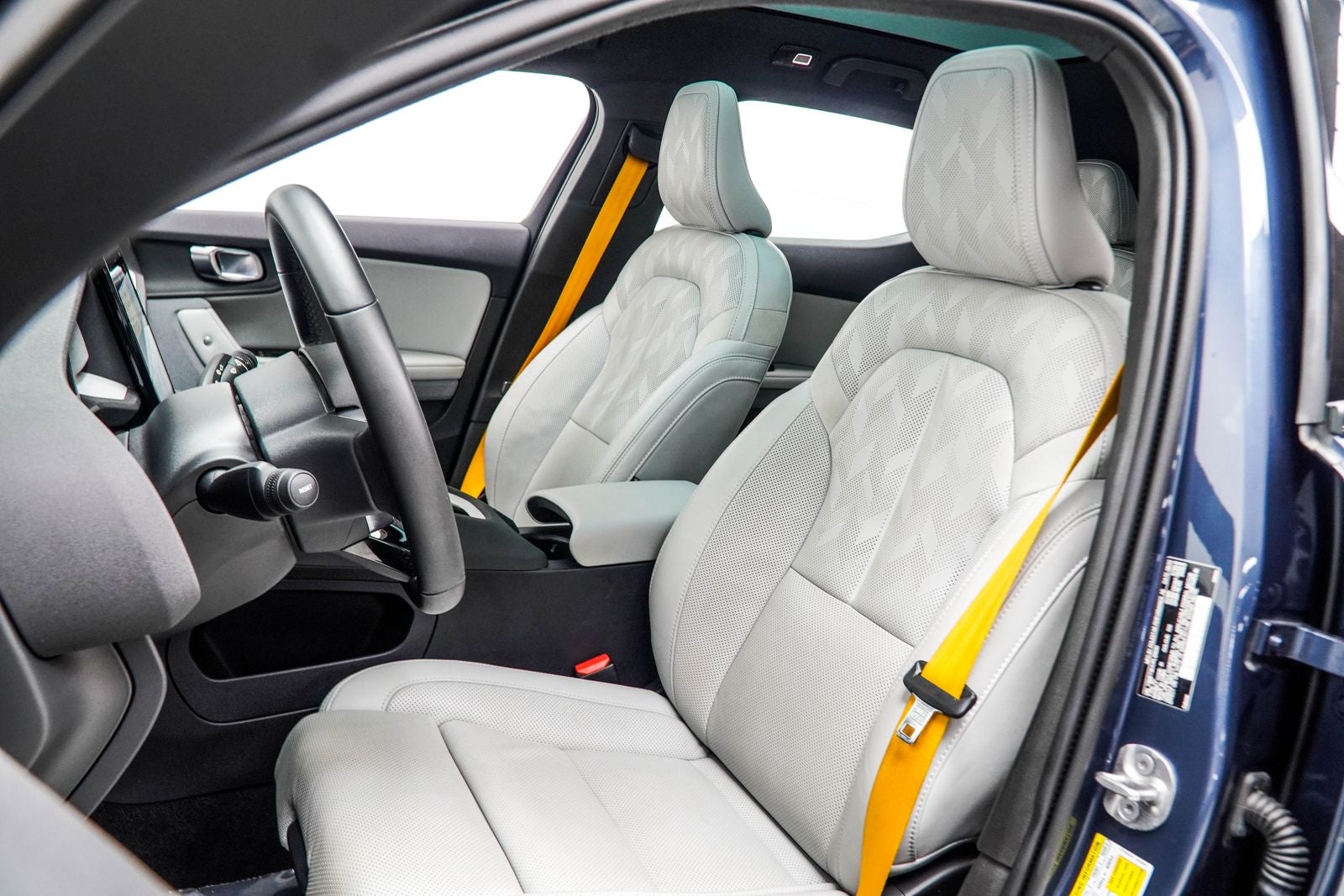 2023 Polestar 2 Long Range Dual Motor Performance Plus