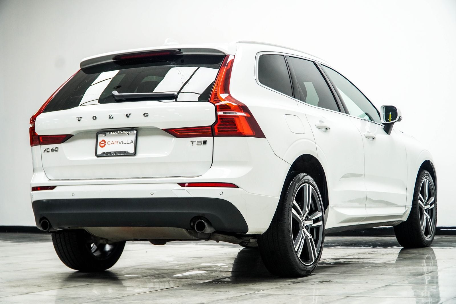 2020 Volvo XC60 T5 Momentum