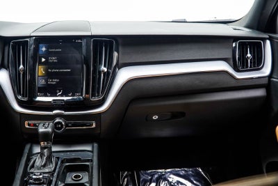 2020 Volvo XC60 T5 Momentum