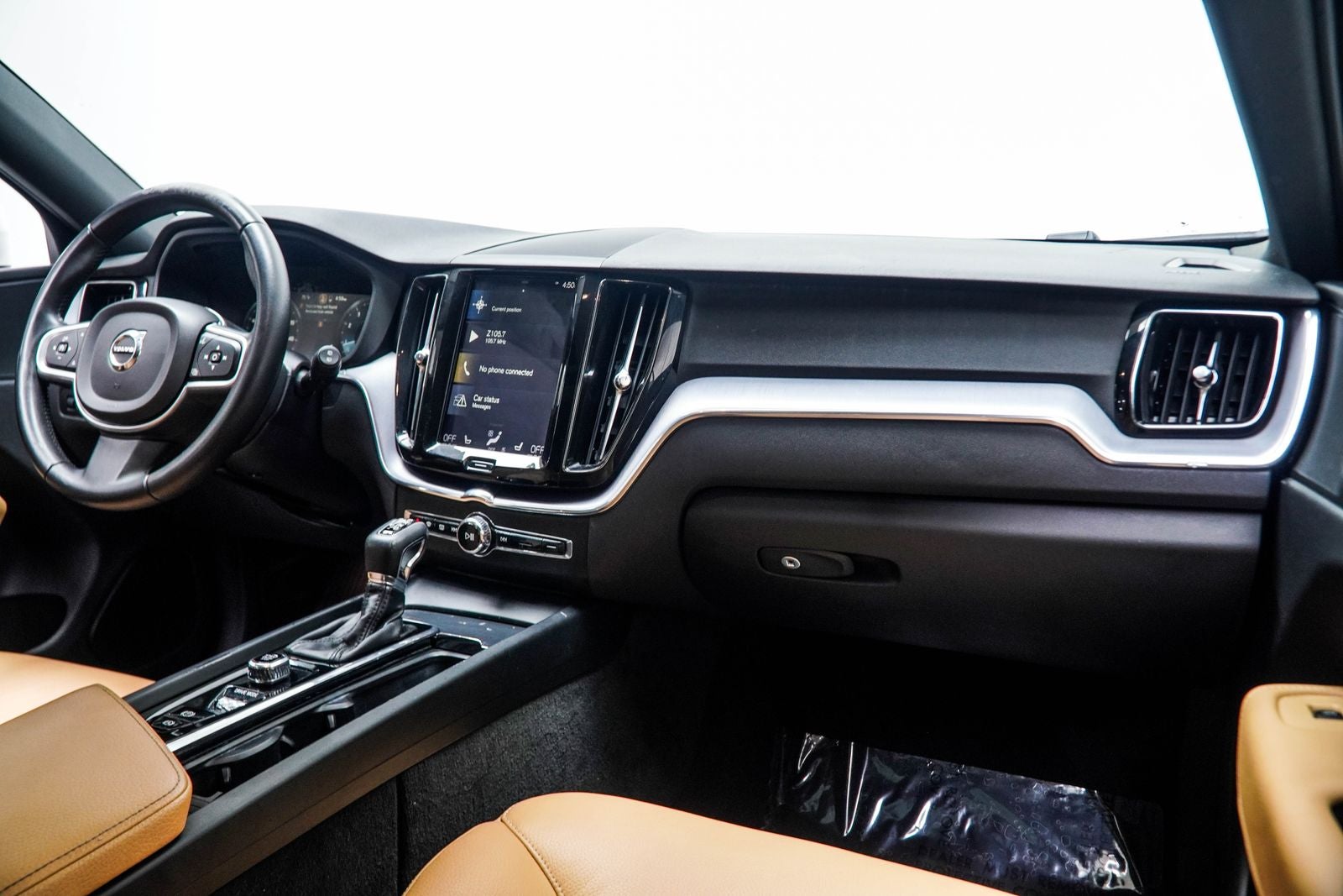 2020 Volvo XC60 T5 Momentum